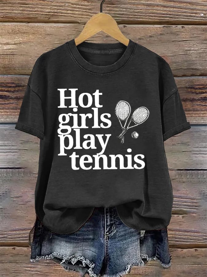 Women's Hot girls play tennis Printed T-Shirt