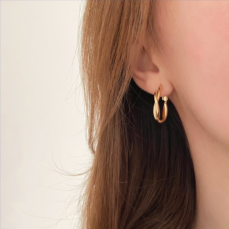 14K Gold Twisted Earrings