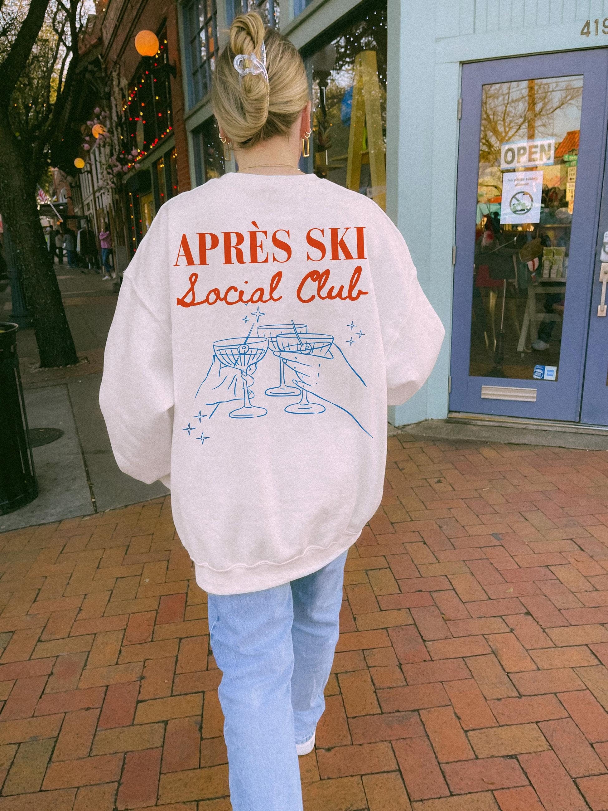 Apres Ski Club Sweatshirt